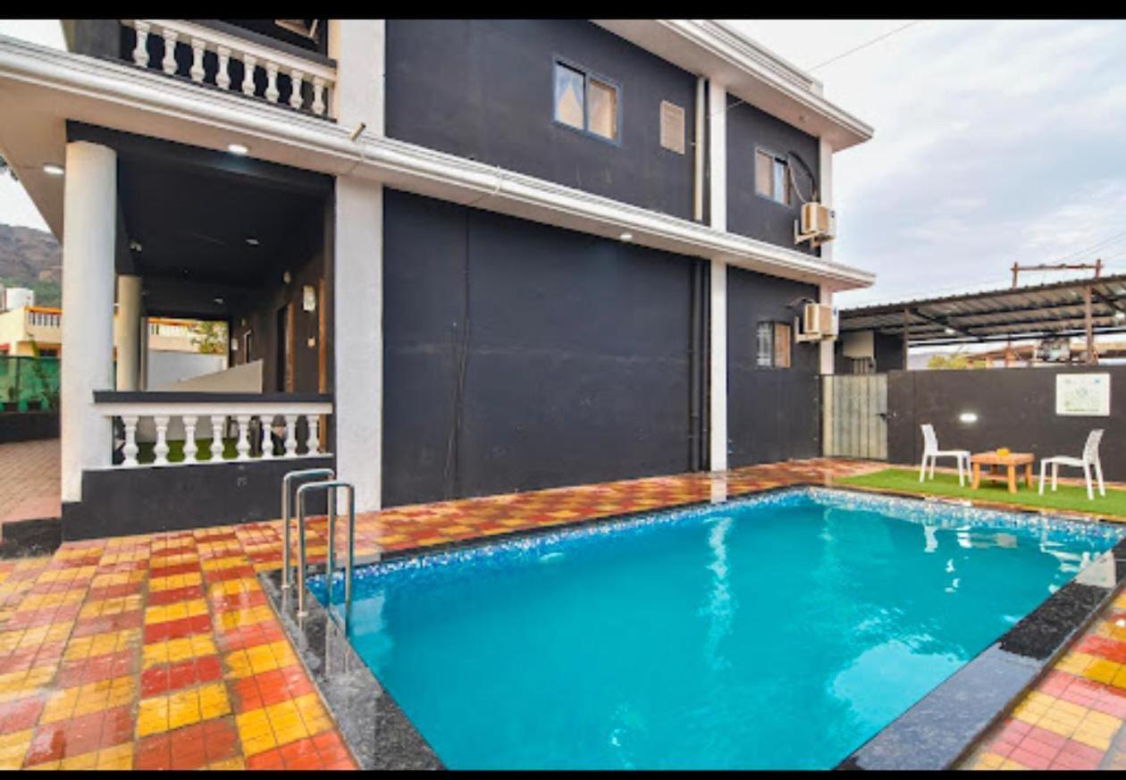 Empyrean Stay Ll 3Bhk Ll Black Horse Villa Ll Ac Ll Private Pool Ll Wifi II Lux Ll Lonavala Exterior photo