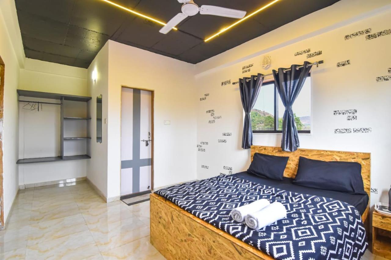 Empyrean Stay Ll 3Bhk Ll Black Horse Villa Ll Ac Ll Private Pool Ll Wifi II Lux Ll Lonavala Exterior photo